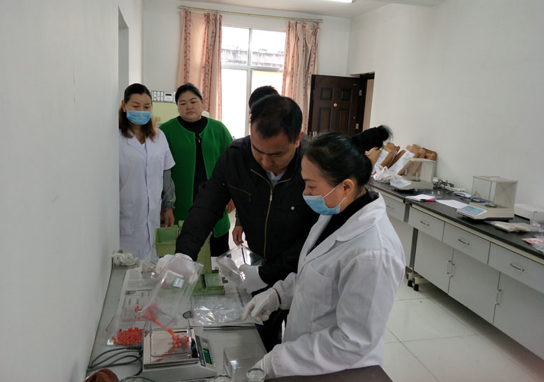 都市118美女试睡员_外销员职称考试 有外销员证书 有什么作用吗?_检验员